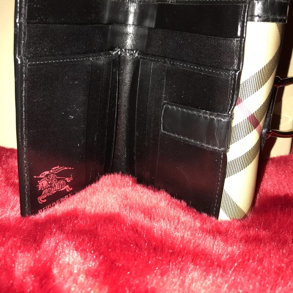 Burberry Brit Compact Wallet - Picture 3 of 8